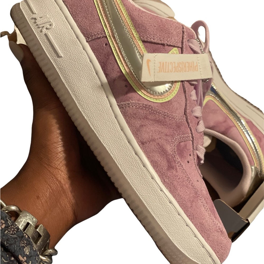 P(her)spective Air Force 1s